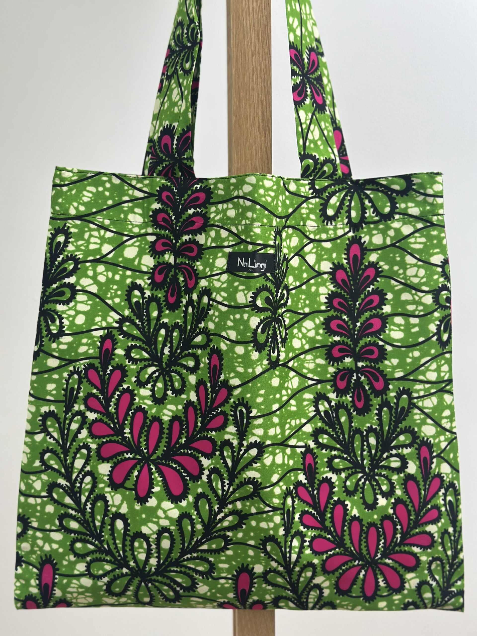 img_0147 Tote bag en wax 014 – Image 1